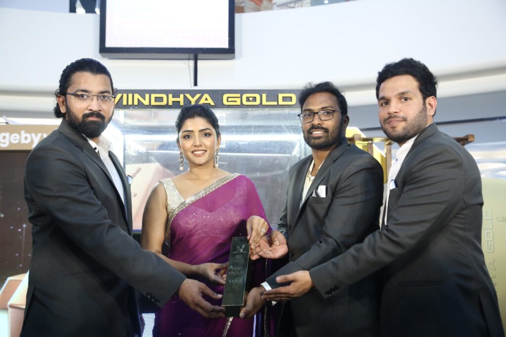 వింధ్య గోల్డ్ – సిల్వర్ బార్ ఛాలెంజ్ లో సందడి చేసిన ఈషా రెబ్బ Telugu News