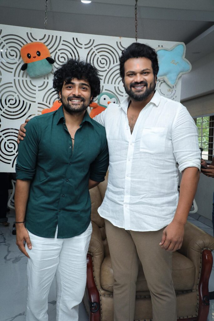 రాకింగ్ స్టార్ మంచు మనోజ్ చేతుల మీదగా “థాంక్యూ డియర్” చిత్రంలోని ‘చిక్కక చిక్కిన గుమ్మ’ సాంగ్ లాంచ్ Telugu News