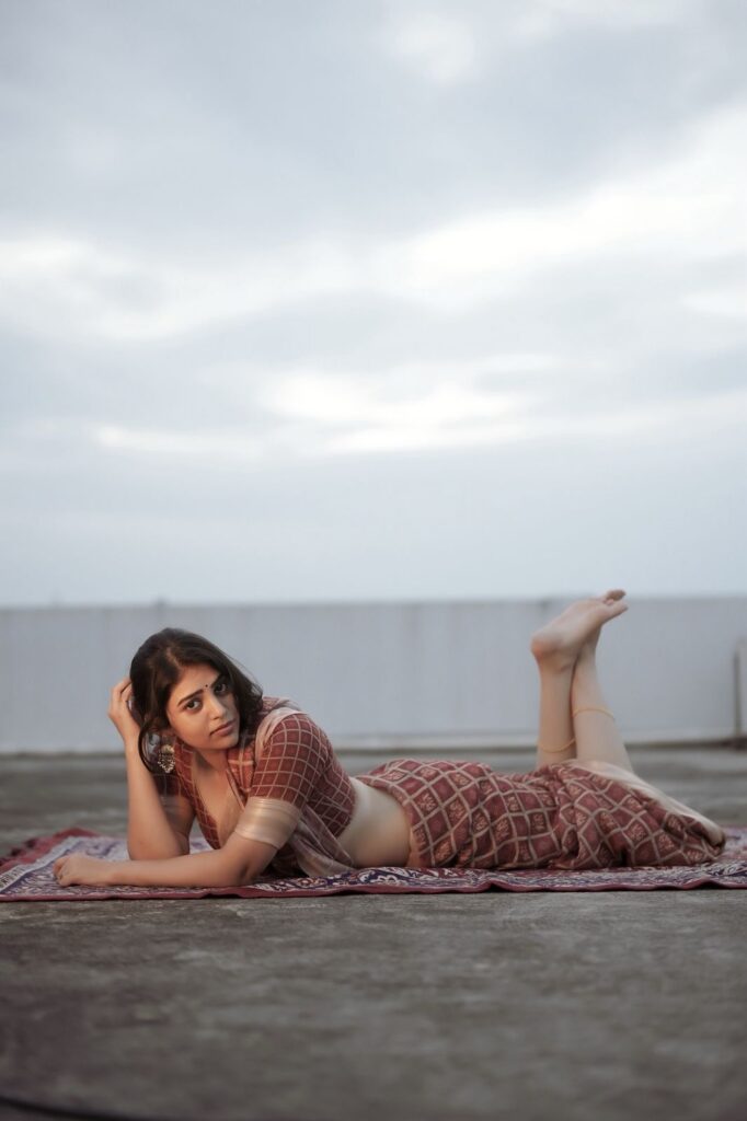 ‘Masooda’ fame Bandhavi Sridhar absolutely stunning in saree look Telugu News