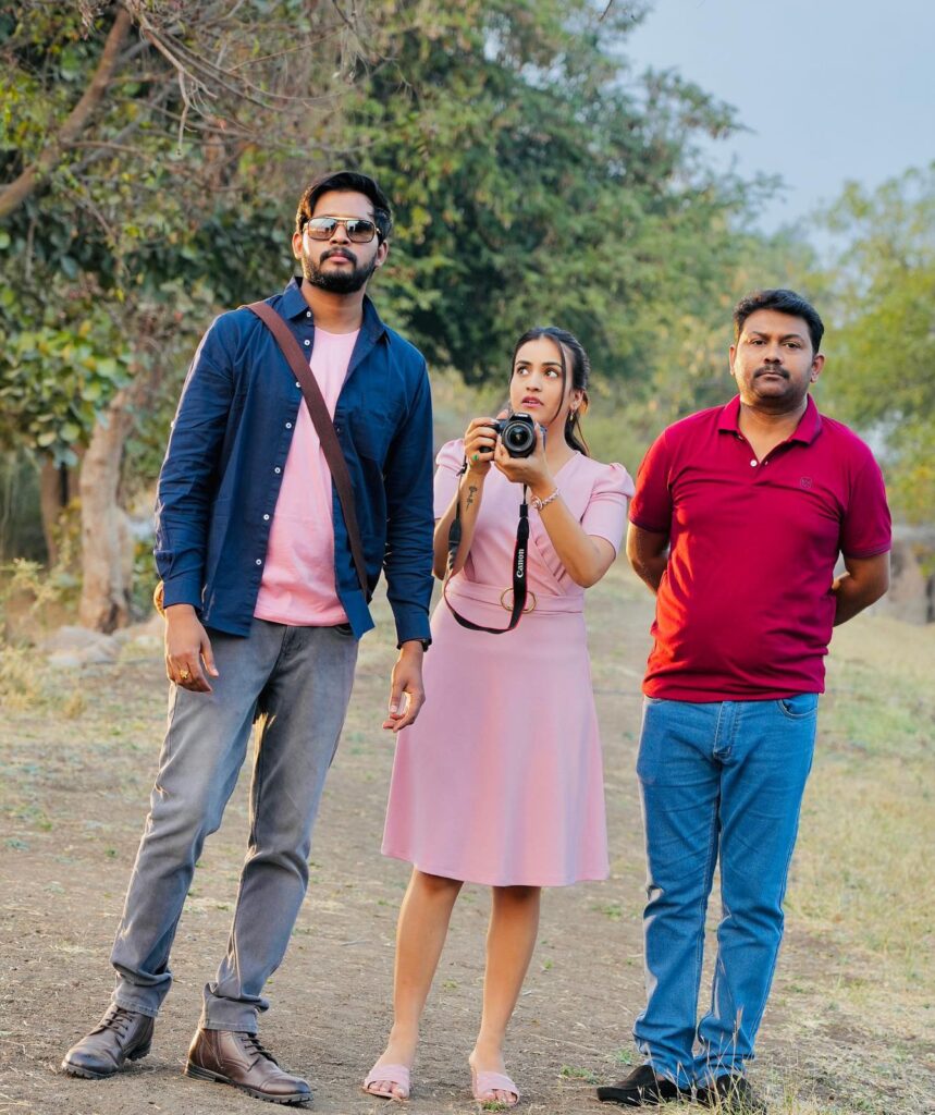 సోషల్ మీడియాలో కోట్ల వ్యూస్‌తో దూసుకుపోతోన్న ‘త్రిముఖ’ టీజర్ Telugu News