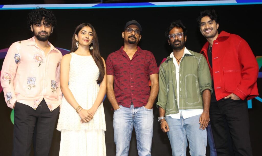 బ్లాక్‌బస్టర్‌ సినిమాకు కావాల్సిన అన్ని ఎలిమెంట్స్‌ ‘పతంగ్‌’ లో ఉన్నాయి: ట్రైలర్ ఆవిష్కరణలో దర్శకుడు దేవా కట్టా Telugu News