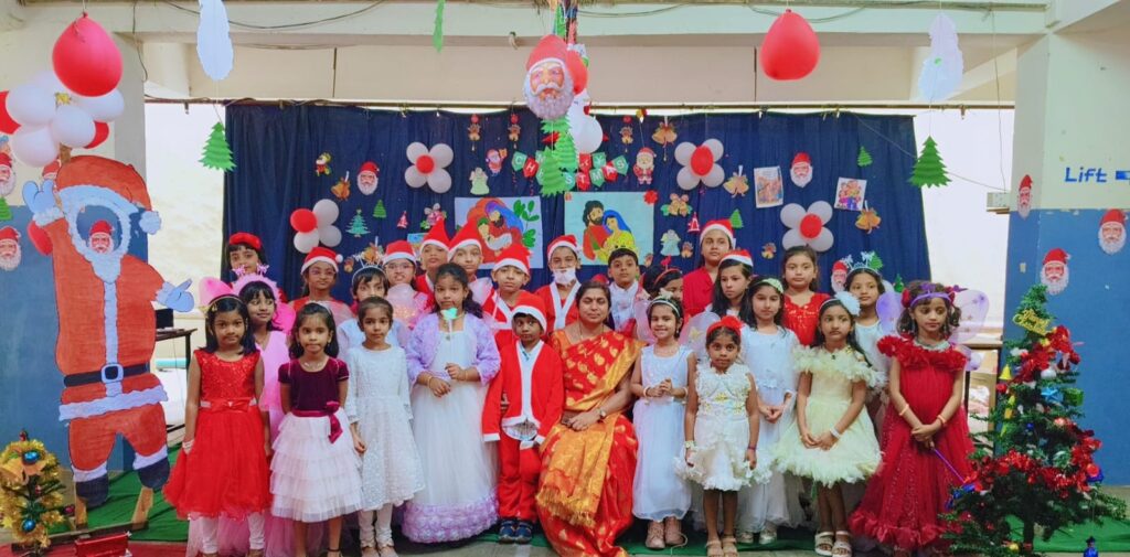 మెహిదీపట్నం శ్రీచైతన్య పాఠశాలలో ఘనంగా సెమీ క్రిస్మస్‌ వేడుకలు Telugu News