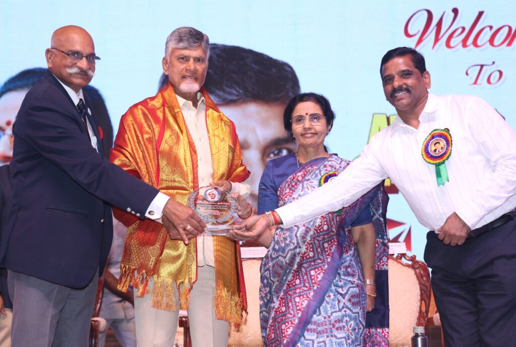 ఎన్టీఆర్ ఎడ్యుకేషనల్ ఇన్స్టిట్యూషన్స్ వార్షికోత్సవ వేడుకల్లో పాల్గొనడం ఆనందంగా ఉంది : నారా చంద్రబాబు నాయుడు గారు Telugu News
