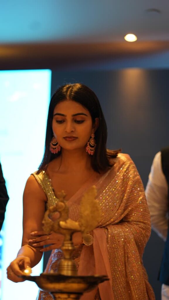 భారతీయ ఇన్వెస్టర్లు & ప్రొఫెషనల్స్ కోసం అమెరికా ఇమిగ్రేషన్ మార్గాలు : హీరోయిన్ అనన్య నాగళ్ల Telugu News