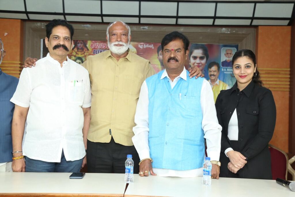 అత్యంత వైభవంగా “RK దీక్ష” చిత్రం నుండి ట్రైలర్, సాంగ్ లాంచ్ Telugu News