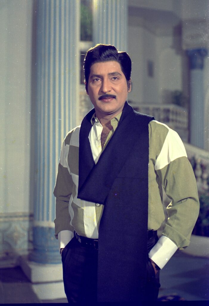 హీరో సిద్దు జొన్నలగడ్డకు సోగ్గాడు శోభన్ బాబు అవార్డ్ Telugu News