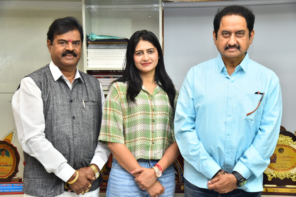 రియల్ కబడ్డీ ప్లేయర్స్ తో డా. ఆర్కే గౌడ్ నిర్మిస్తున్న “మహిళా కబడ్డీ” Telugu News