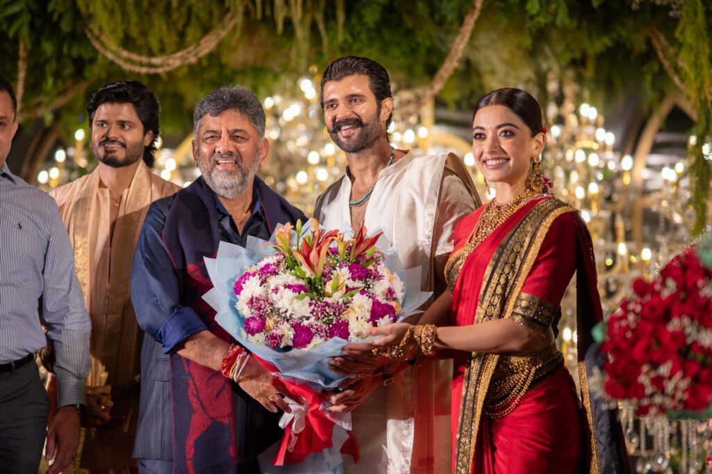 అట్టహాసంగా విజయ్‌ దేవరకొండ- రష్మిక వెడ్డింగ్‌ రిసెప్షన్‌ Telugu News