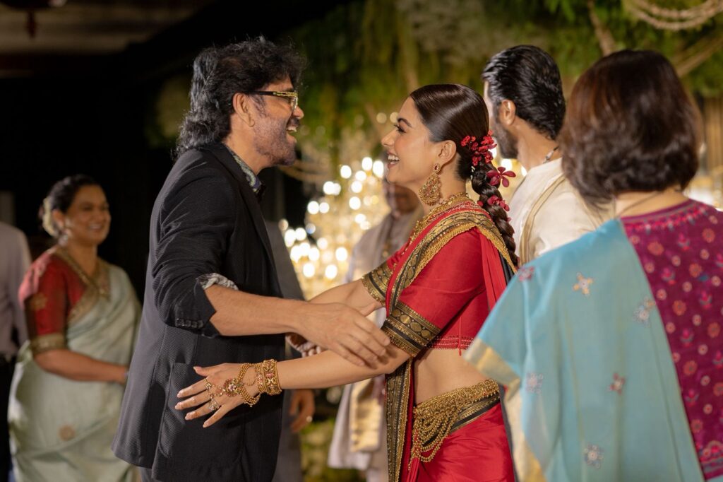 అట్టహాసంగా విజయ్‌ దేవరకొండ- రష్మిక వెడ్డింగ్‌ రిసెప్షన్‌ Telugu News