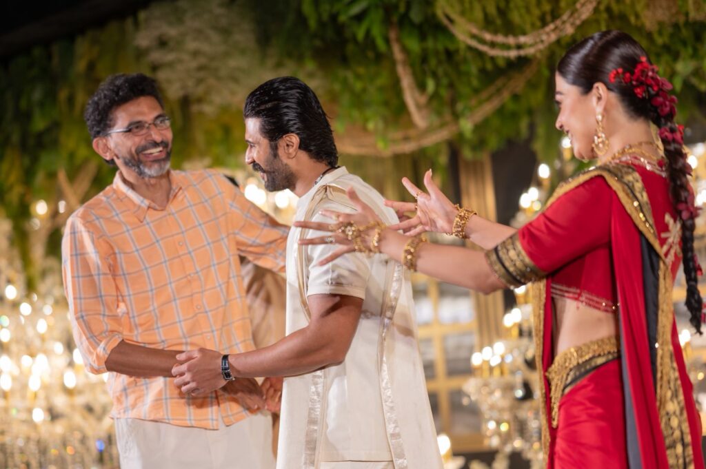 అట్టహాసంగా విజయ్‌ దేవరకొండ- రష్మిక వెడ్డింగ్‌ రిసెప్షన్‌ Telugu News