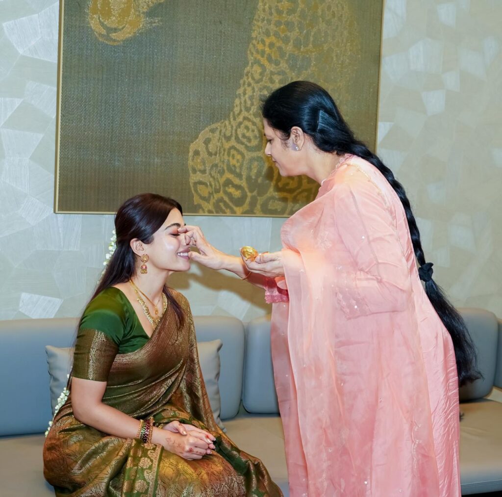 సీఎం రేవంత్ రెడ్డిని కలిసిన రష్మిక మందన్న.. రిసెప్షన్‌కి ఆహ్వానం.. Telugu News