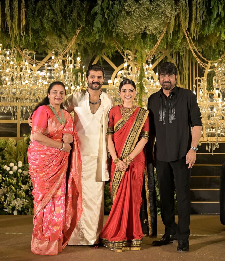 అట్టహాసంగా విజయ్‌ దేవరకొండ- రష్మిక వెడ్డింగ్‌ రిసెప్షన్‌ Telugu News