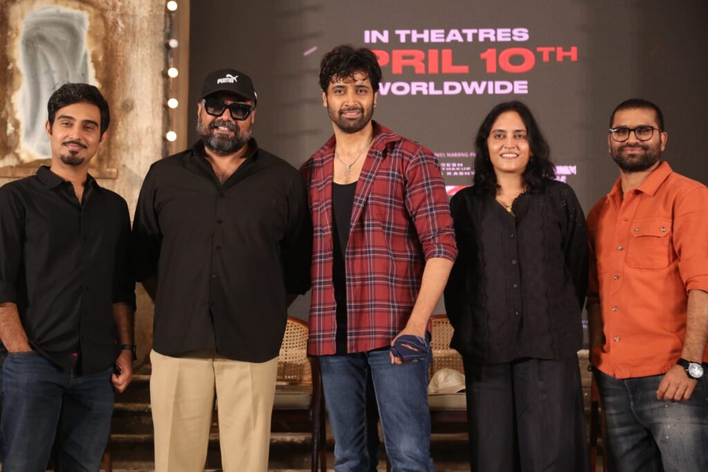 డెకాయిట్‌  ఫ్యామిలీతో కలసి చూడదగ్గ సినిమా :  హీరో అడివి శేష్ Telugu News
