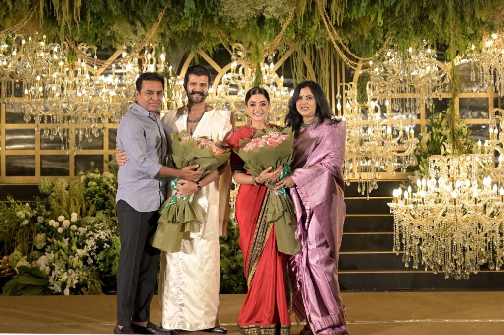 అట్టహాసంగా విజయ్‌ దేవరకొండ- రష్మిక వెడ్డింగ్‌ రిసెప్షన్‌ Telugu News