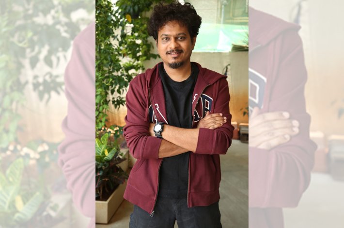 ‘గాయపడ్డ సింహం’ లో ఫన్, కామెడీ చాలా ఫ్రెష్ గా ఉంటాయి : డైరెక్టర్ కశ్యప్ శ్రీనివాస్ Telugu News