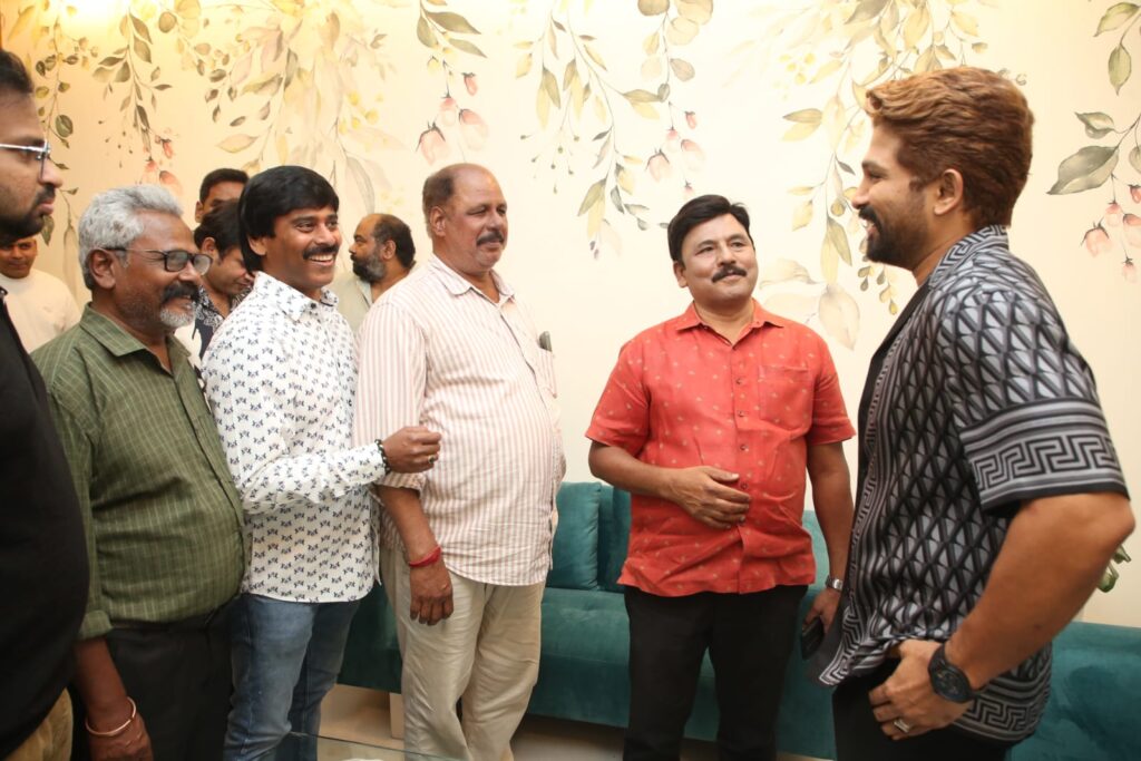 అల్లు అర్జున్‌కి ఫిల్మ్‌ క్రిటిక్స్‌ బర్త్‌డే శుభాకాంక్షలు Telugu News
