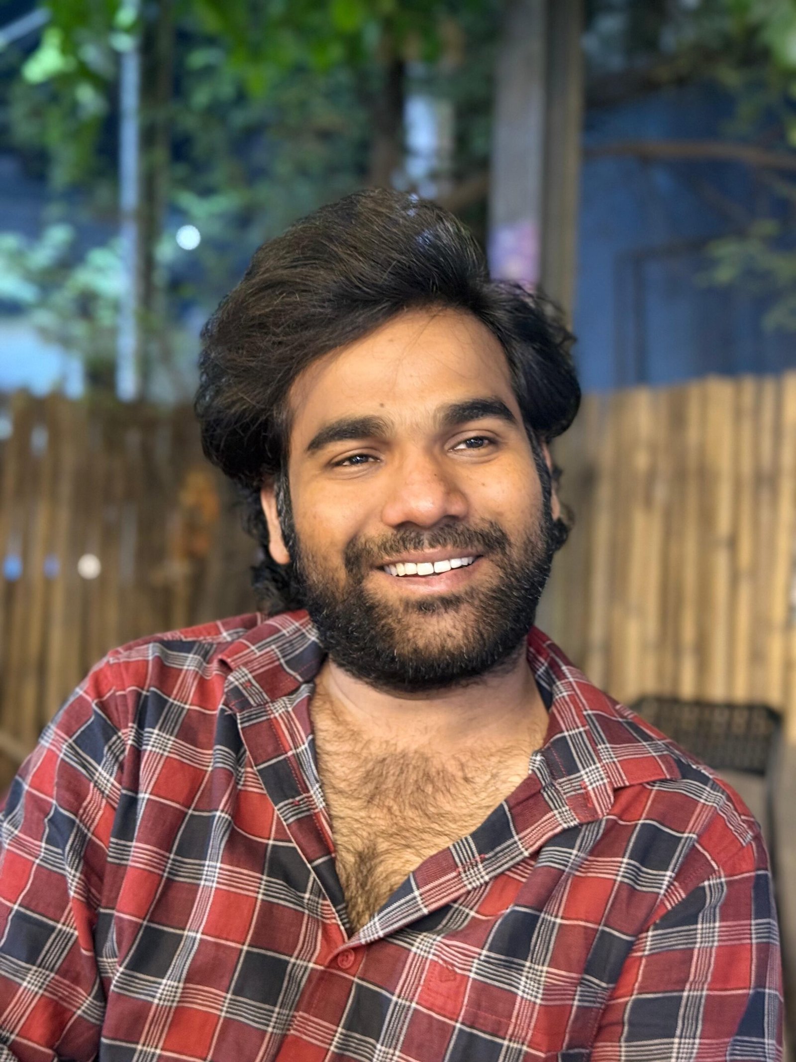 నా గురించి చెప్పి.. నన్ను హగ్ చేసుకున్నారు. ఆ మూమెంట్ ఎప్పటికీ మర్చిపోలేను – ‘తిమ్మరాజుపల్లి టీవీ’ నటుడు లతీష్ Telugu News