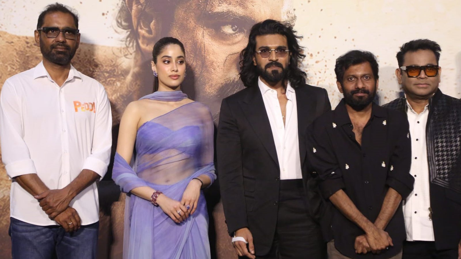 ‘పెద్ది’ నా కెరీర్‌లో చేసిన మోస్ట్ ఇన్‌స్పైరింగ్ సినిమా.. ట్రైలర్ లాంచ్ ఈవెంట్ లో రామ్ చరణ్ Telugu News