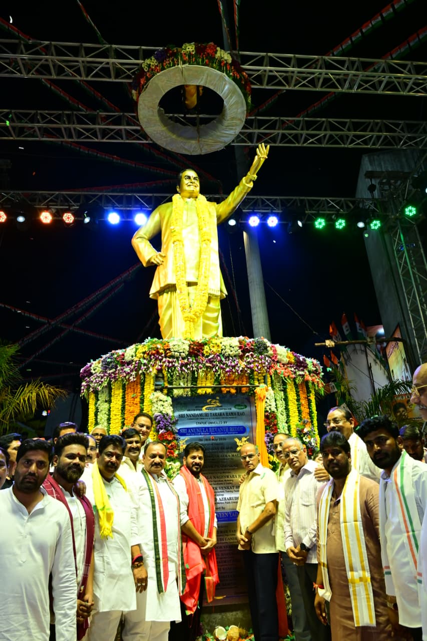 మైత్రీవనం చౌరస్తాలో ఎన్‌టీఆర్‌ విగ్రహం ఆవిష్కరణ Telugu News