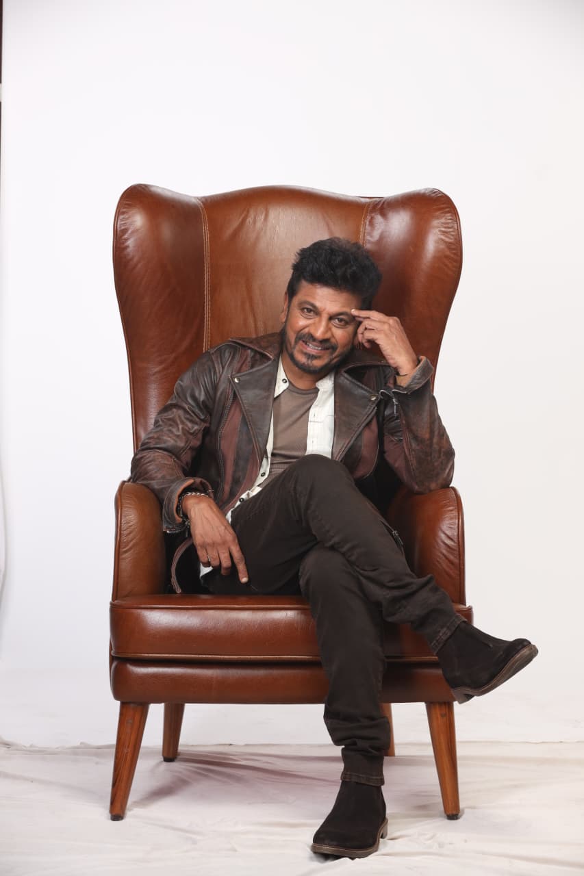 పెద్దిలో నేను చేసిన గౌర్నాయుడు పాత్ర చాలా ఆనందాన్ని ఇచ్చింది: కన్నడ సూపర్ స్టార్ శివరాజ్ కుమార్‌ Telugu News