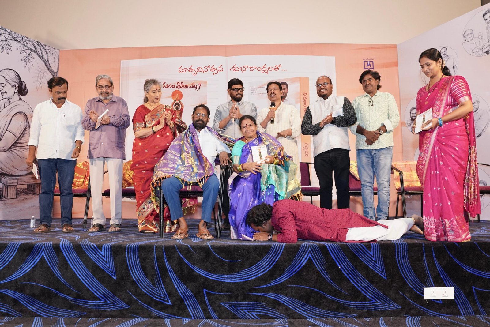 నటుడు రచ్చ రవి సాహిత్య రంగంలోకి అరంగేట్రం Telugu News