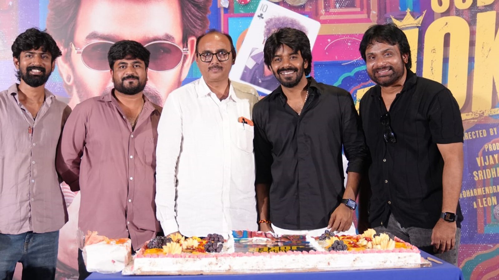 “సుధీర్ జోకర్” బ్యాంగర్ రిలీజ్.. ఫ్యాన్స్ మధ్య ఘనంగా సుడిగాలి సుధీర్ బర్త్‌డే వేడుకలు Telugu News