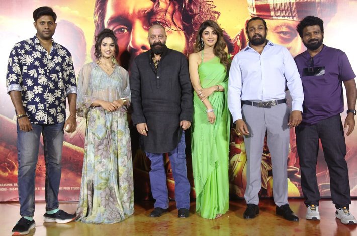 ది డెవిల్ ఆగ‌మ‌నం – ‘కెడి:  ది డెవిల్’ ట్రైల‌ర్‌తో మాస్ హంగామా షురూ Telugu News