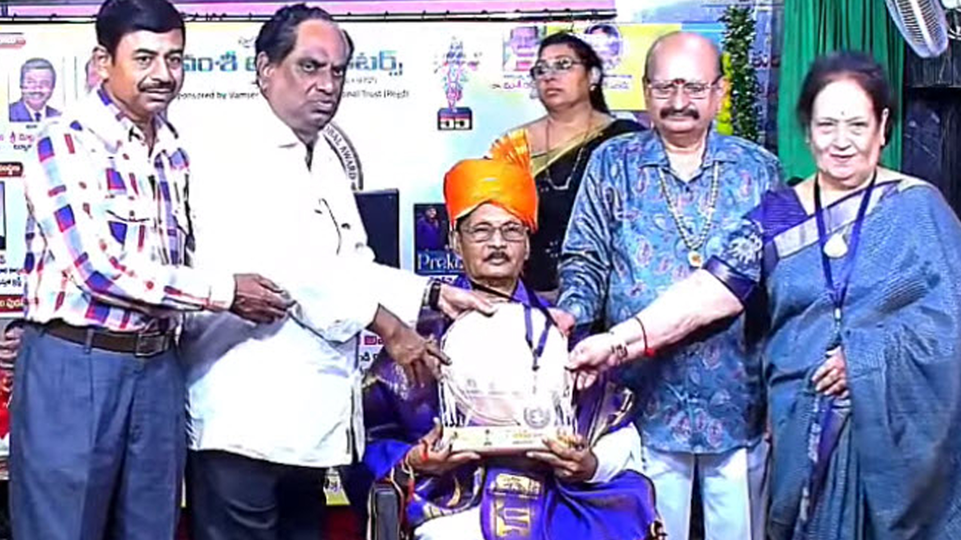 భగీరథకు వంశీ ఎన్ .టి .ఆర్. మహానంది గ్లోబల్ అవార్డు Telugu News