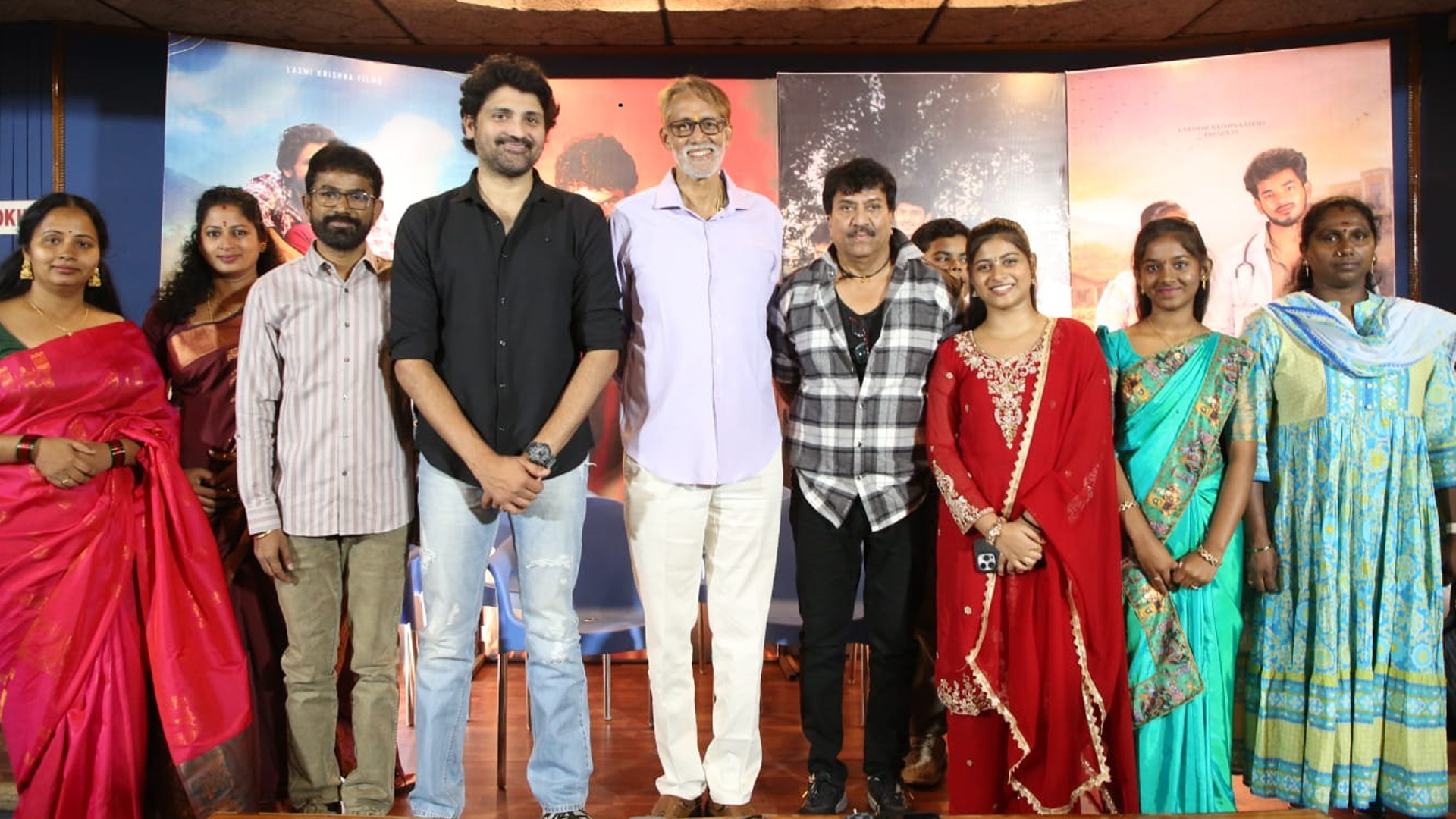రెబల్ స్టార్ ప్రభాస్ “ఈశ్వర్” సినిమా రీరిలీజ్ సందర్భంగా ట్రిబ్యూట్ గా “సాV3” మూవీ టీమ్ స్పెషల్ ప్రెస్ మీట్ Telugu News
