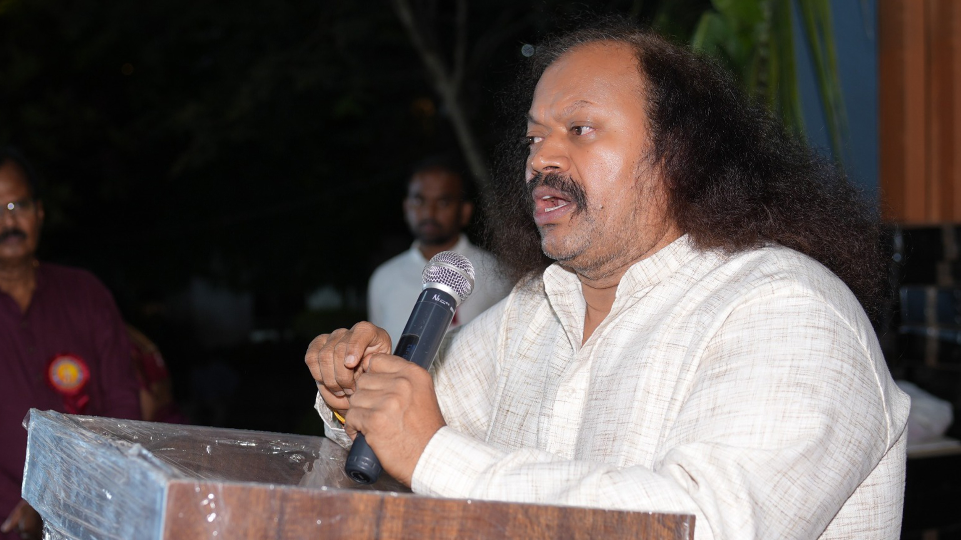 రెండు లక్షల పుస్తకాలతో పరిమళించిన మై హోమ్ అవతార్‌లో చరిత్రకెక్కిన పురాణపండ శ్రీనివాస్ Telugu News