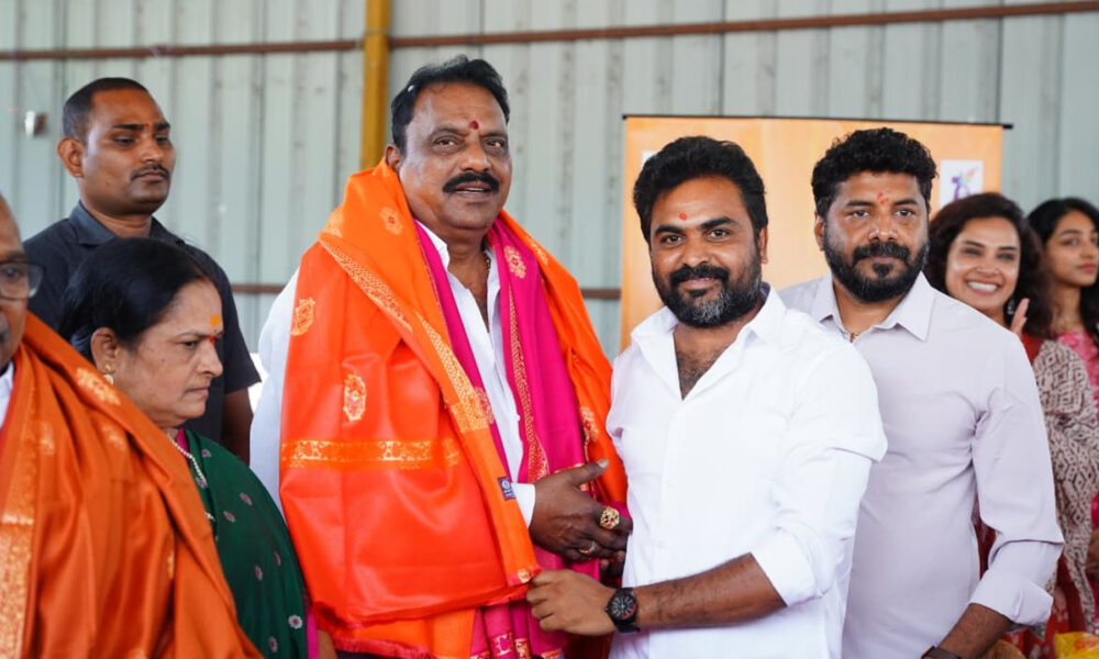 ఘనంగా ప్రారంభమైన నిసా ఎంటర్ టైన్ మెంట్స్, సెవెన్ క్రియేషన్స్  మూవీ Telugu News