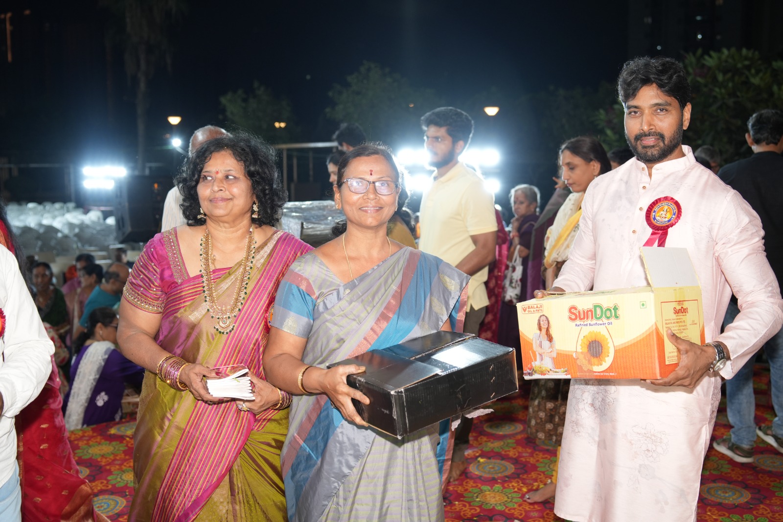 రెండు లక్షల పుస్తకాలతో పరిమళించిన మై హోమ్ అవతార్‌లో చరిత్రకెక్కిన పురాణపండ శ్రీనివాస్ Telugu News