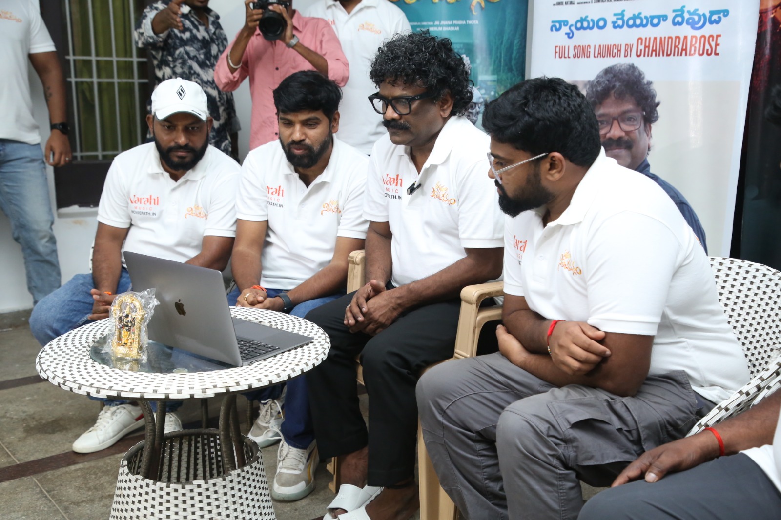 ‘ధర్మస్థల నియోజకవర్గం’ చిత్రంలోని ‘న్యాయం చేయరా దేవుడా’ పాట విడుదల 1 1 32